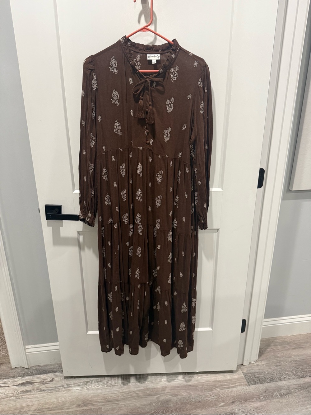 Wonderly Dress Boho Tiered Brown Floral Midi Dress with Tie Neck Large
